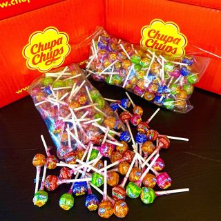 🍭Chupa Chups mini lízátka se hodí pro každou příležitost. S tímto pytlem obsahujícím 100 kusů už u vás nikdy nebude o...